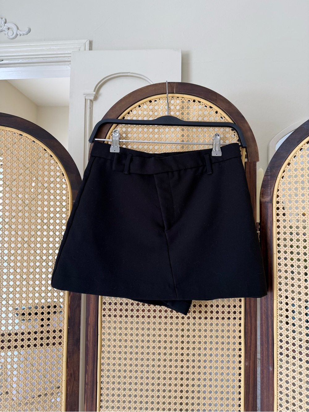 Zara Black Women’s Tailored Skort